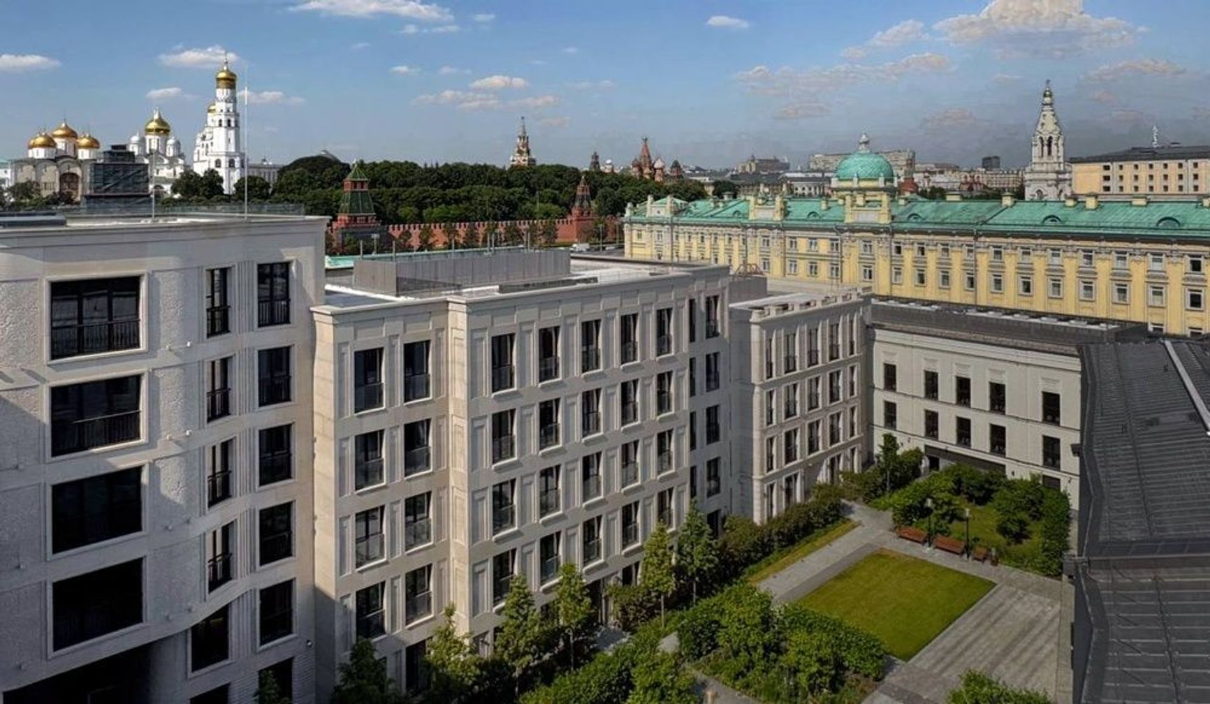 The “Zolotoy” (lit. “Golden”) residential complex across from the Kremlin. 